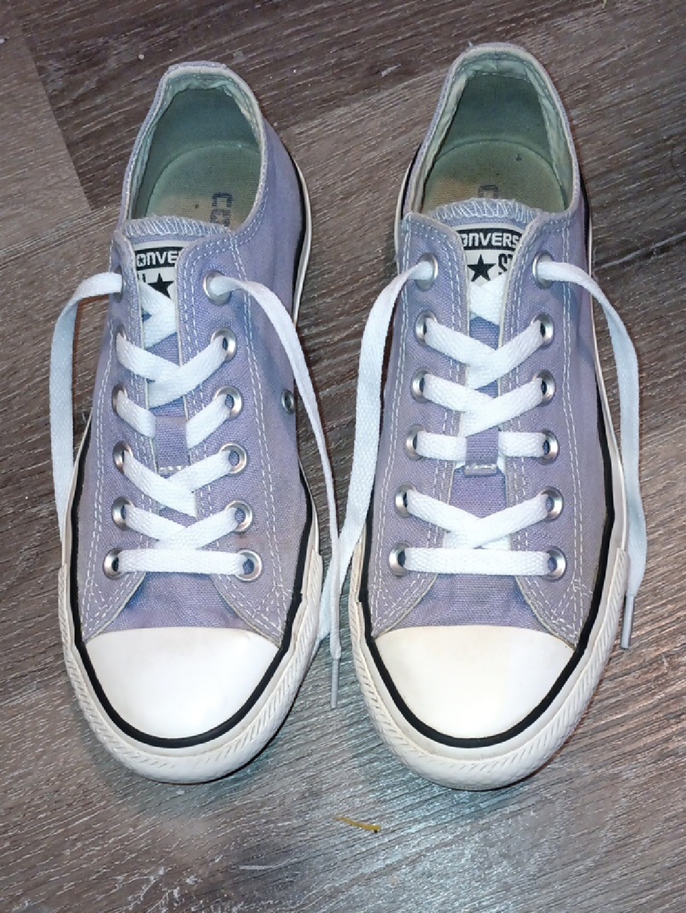 Converse Low Top Sneakers in Light Lavender with White